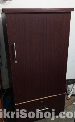 পারটেক্সের আলমারি